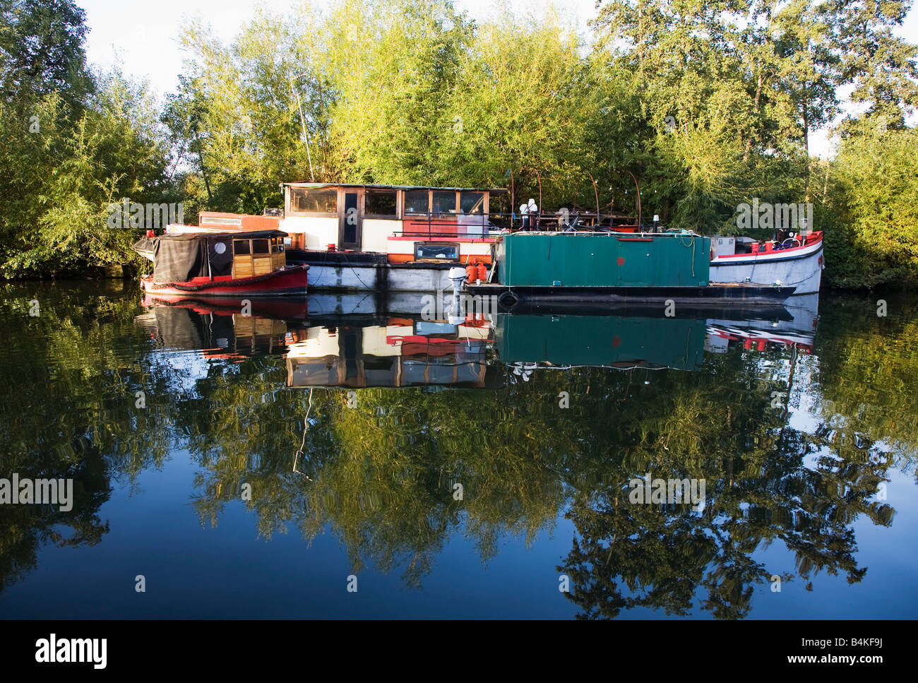 Houseboat sul Regent's Canal vicino a King's Cross, London, Regno Unito Foto Stock