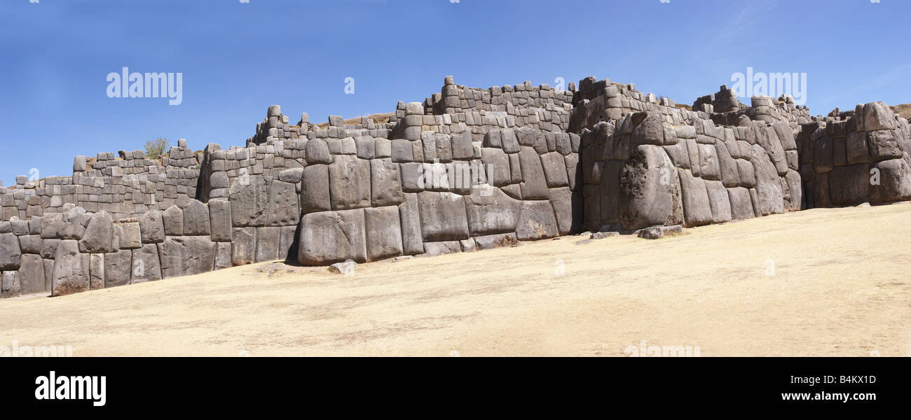 Grandi pietre in fortezza Inca pareti Sacsayhuaman Cusco Peru Sud America Foto Stock
