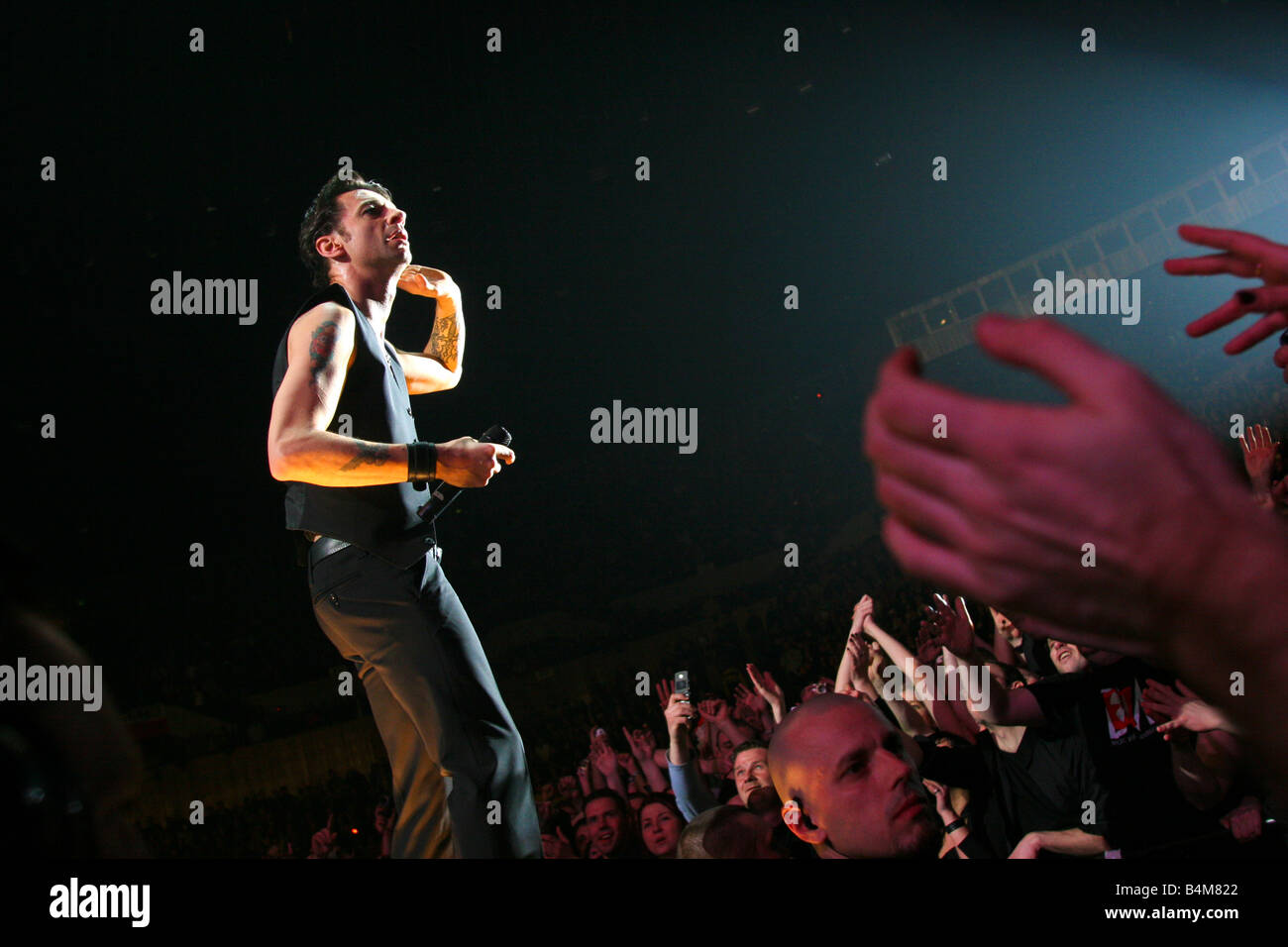 Dave Gahan dei Depeche Mode durante il concerto a Katowice, Polonia. Foto Stock