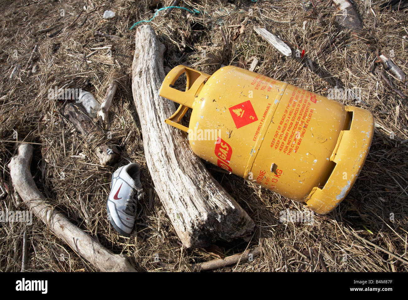 Oggetto di dumping la bombola del gas Foto Stock