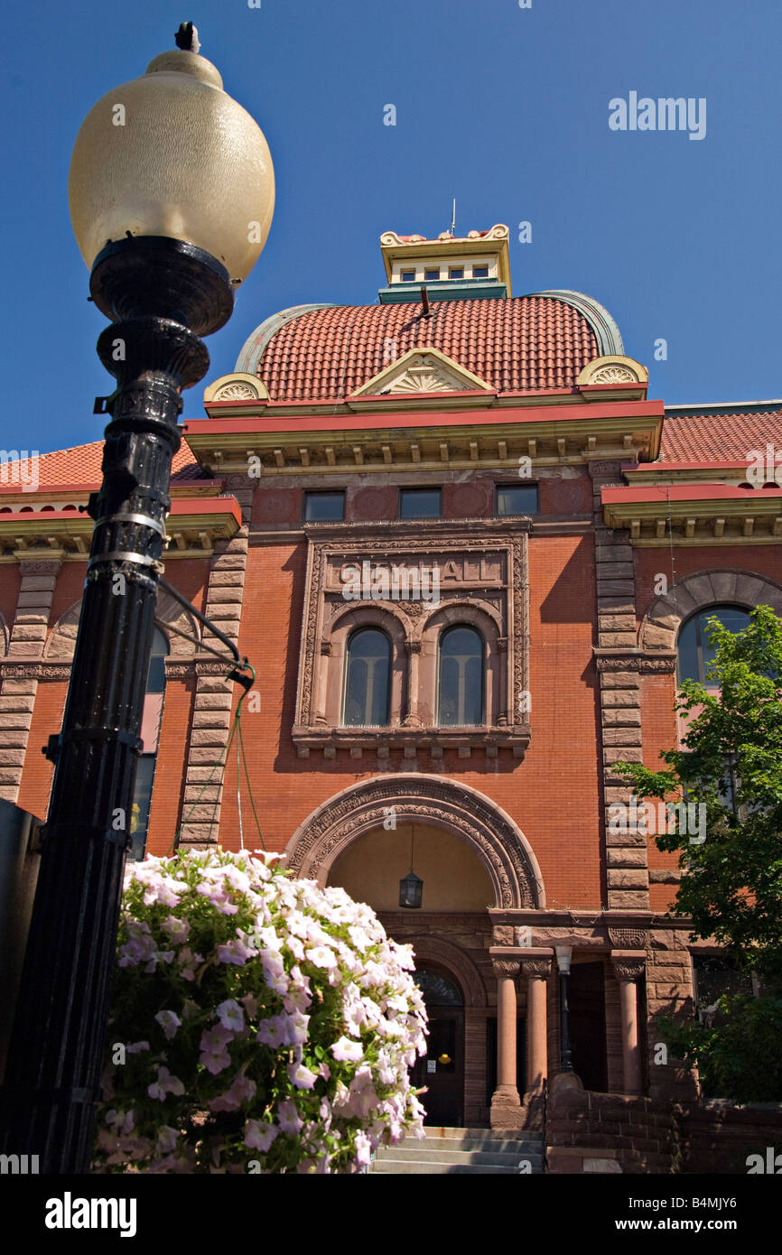 L'ex municipio edificio è un punto di riferimento del centro di Marquette Michigan Foto Stock