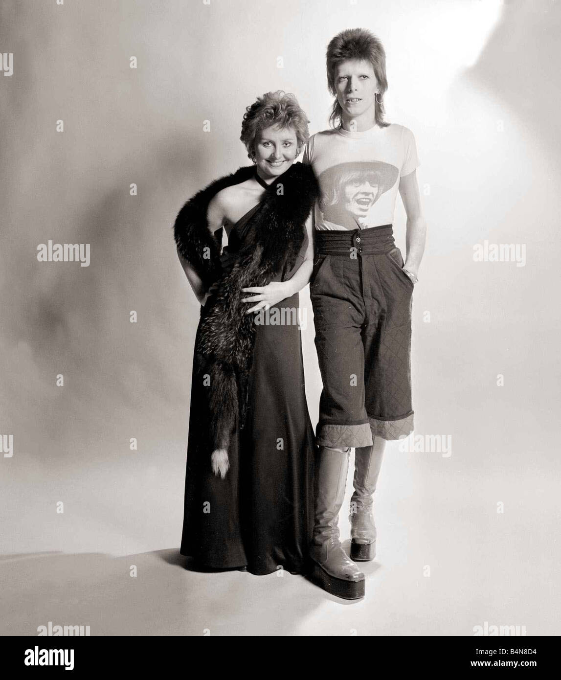 David Bowie e Lulu Dicembre 1973 Foto Stock