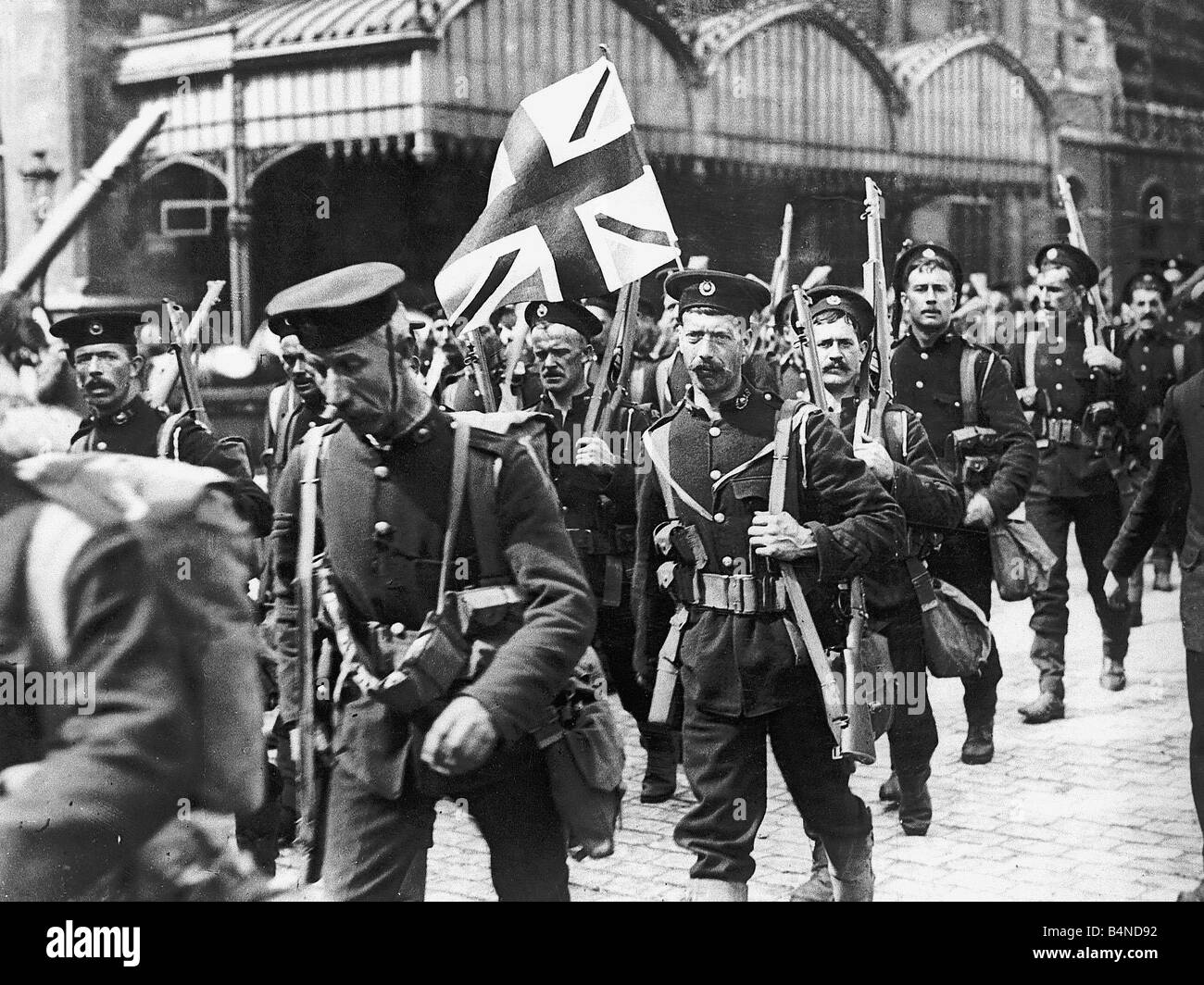 La Prima guerra mondiale la British Royal Marines arriva a Ostenda in Belgio per supportare le truppe combattenti i tedeschi in Europa circa 1916 Foto Stock