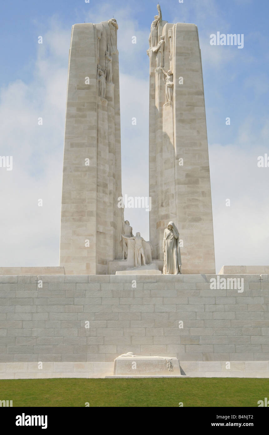 I tralicci centrale al Canadian Guerra Mondiale una Memorial presso il Vimy Ridge National Historic Site of Canada, Vimy, Francia. Foto Stock