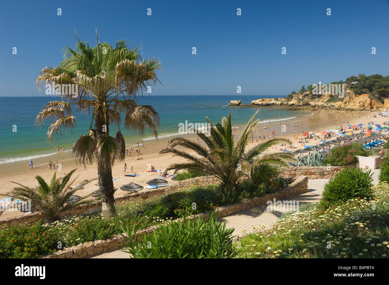 Il Portogallo Algarve, Praia de Santa Eulália Albufeira vicino in estate Foto Stock