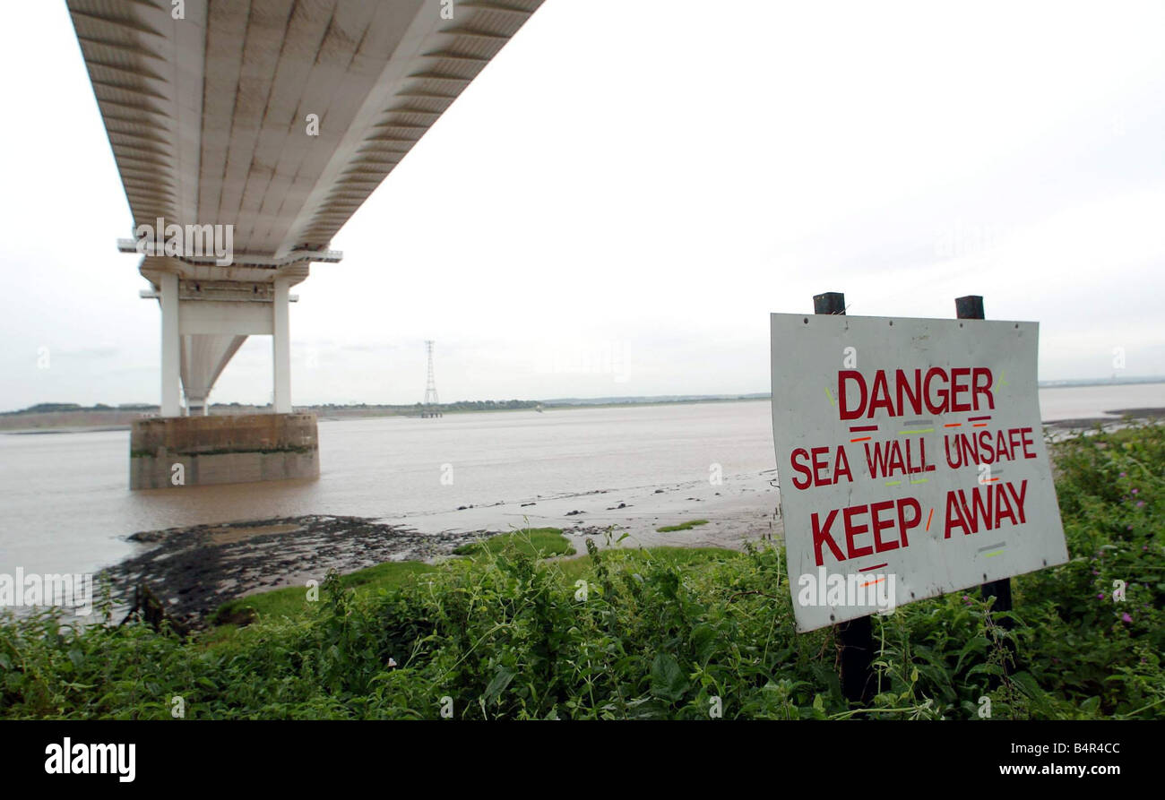 La zona sul fiume Severn dove un ragazzo è morto dopo essere stato salvato da un sandbank vicino al vecchio ponte Severn il 4° agosto 2005 Foto Stock