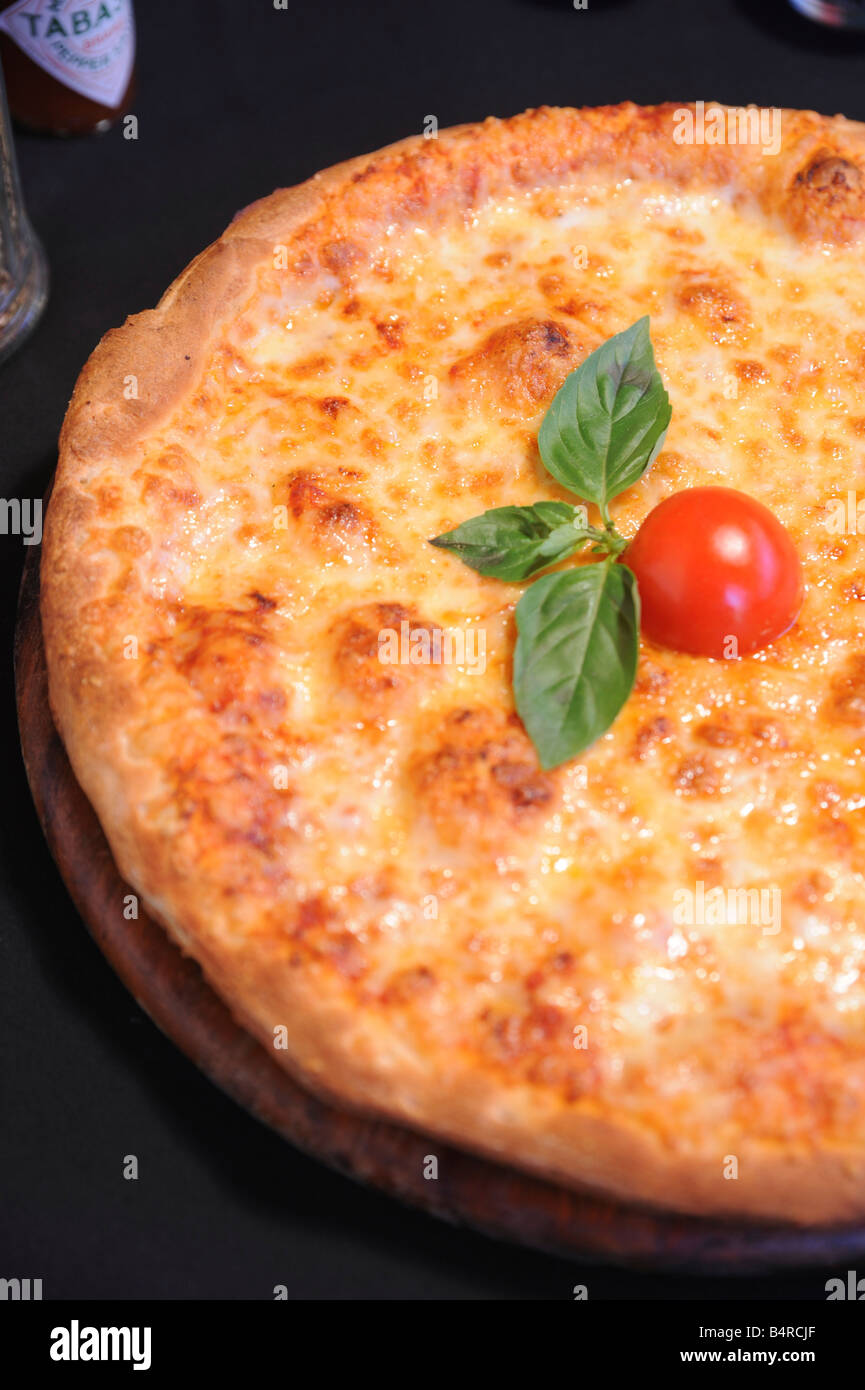 Pane appena sfornato Pizza Foto Stock