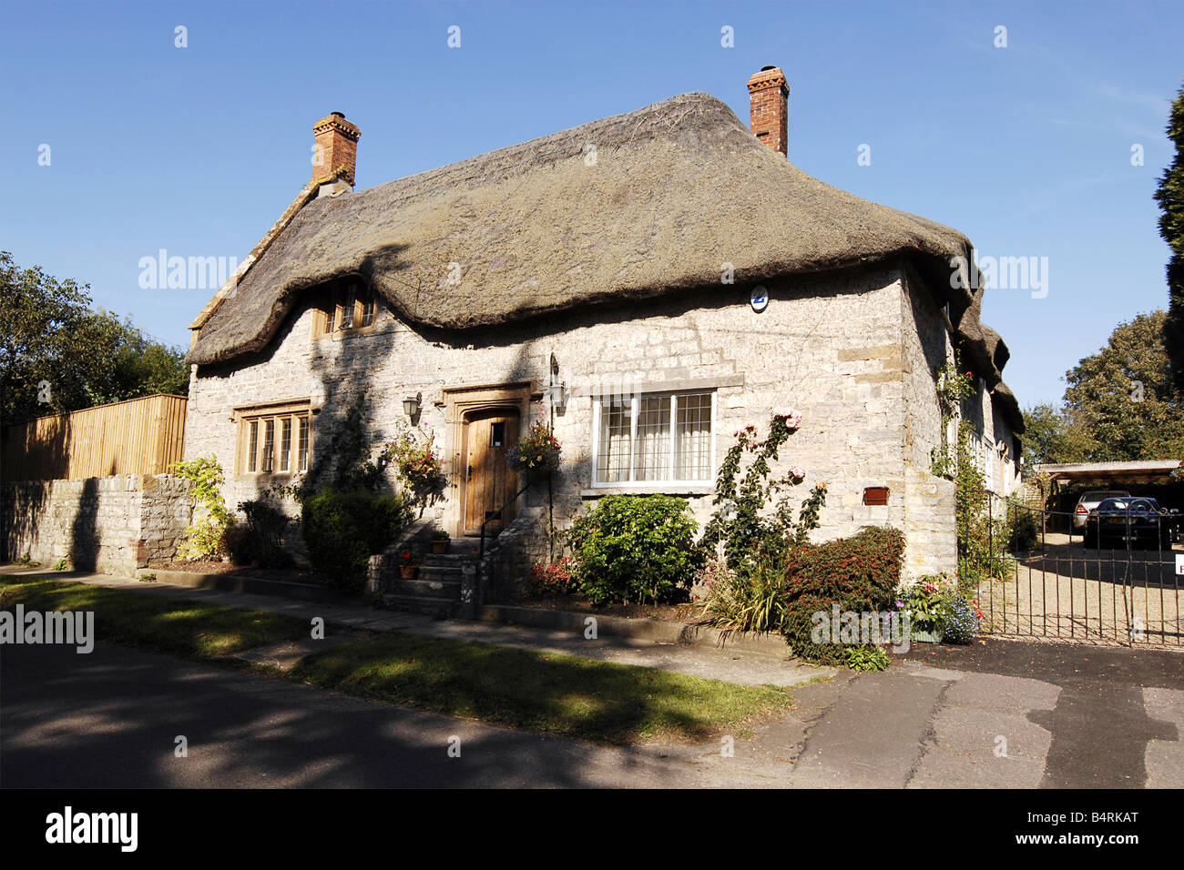 Tetto di Paglia cottage nel piccolo villaggio di Marston Magna nel Somerset in Inghilterra Foto Stock