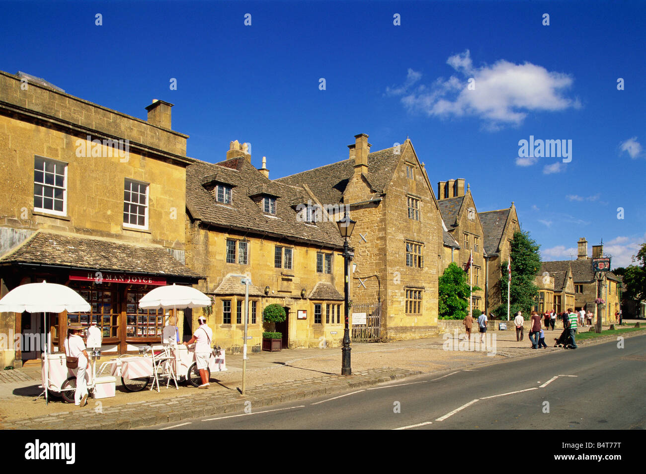 Inghilterra, Worcestershire, Cotswolds, Broadway Street scene Foto Stock