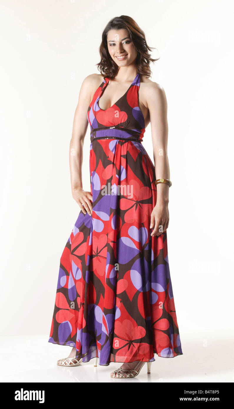 Moda estiva 2006 viola a piena lunghezza abito dal nuovo look Giugno 2006 Foto Stock