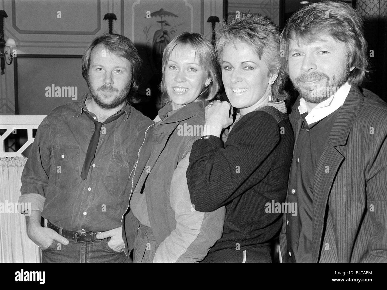Abba pop svedese band Novembre 1982 festeggia i dieci anni di vita insieme Foto Stock