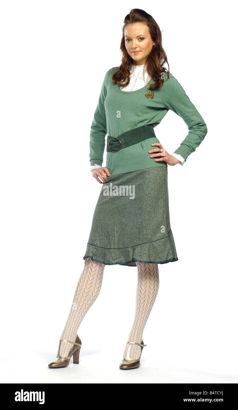 Moda Chic includono 2005 Fashion Lady come Chic 4 sette giorni Magazine Styling da Vicky fleming Brown Foto Stock