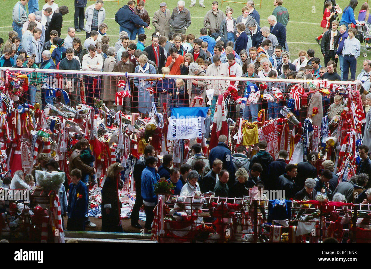 Hillsborough Disaster Sheffield Wednesday April 1989 Goals covered with Liverpool Evertonscarves flags at Anfield Hillsborough Disaster Sheffield Wednesday April 1989 Goals covered with Liverpool Evertonscarves flags at Anfield
