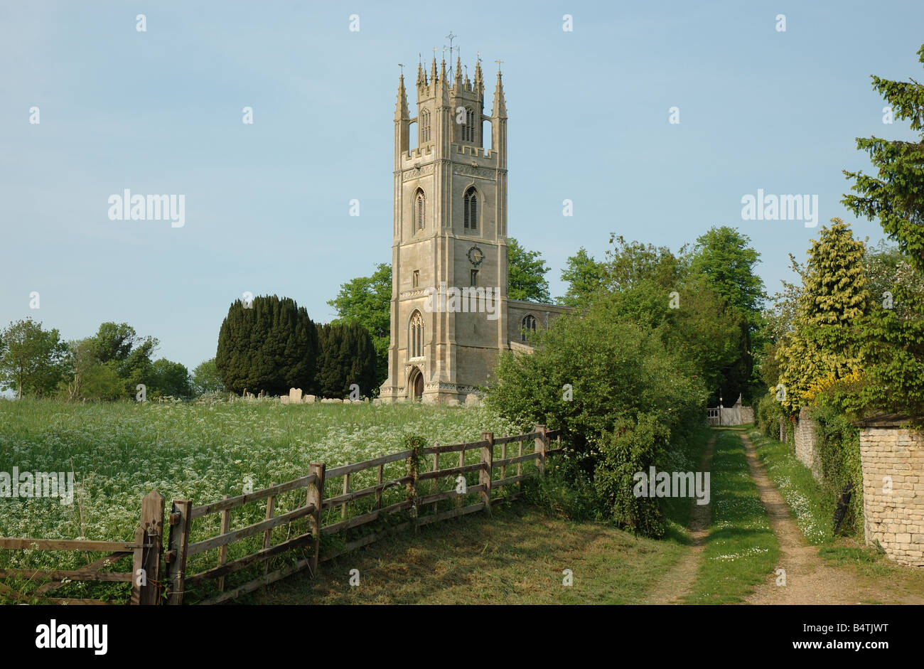 Chiesa di St Peters, Lowick, Northamptonshire, England, Regno Unito Foto Stock