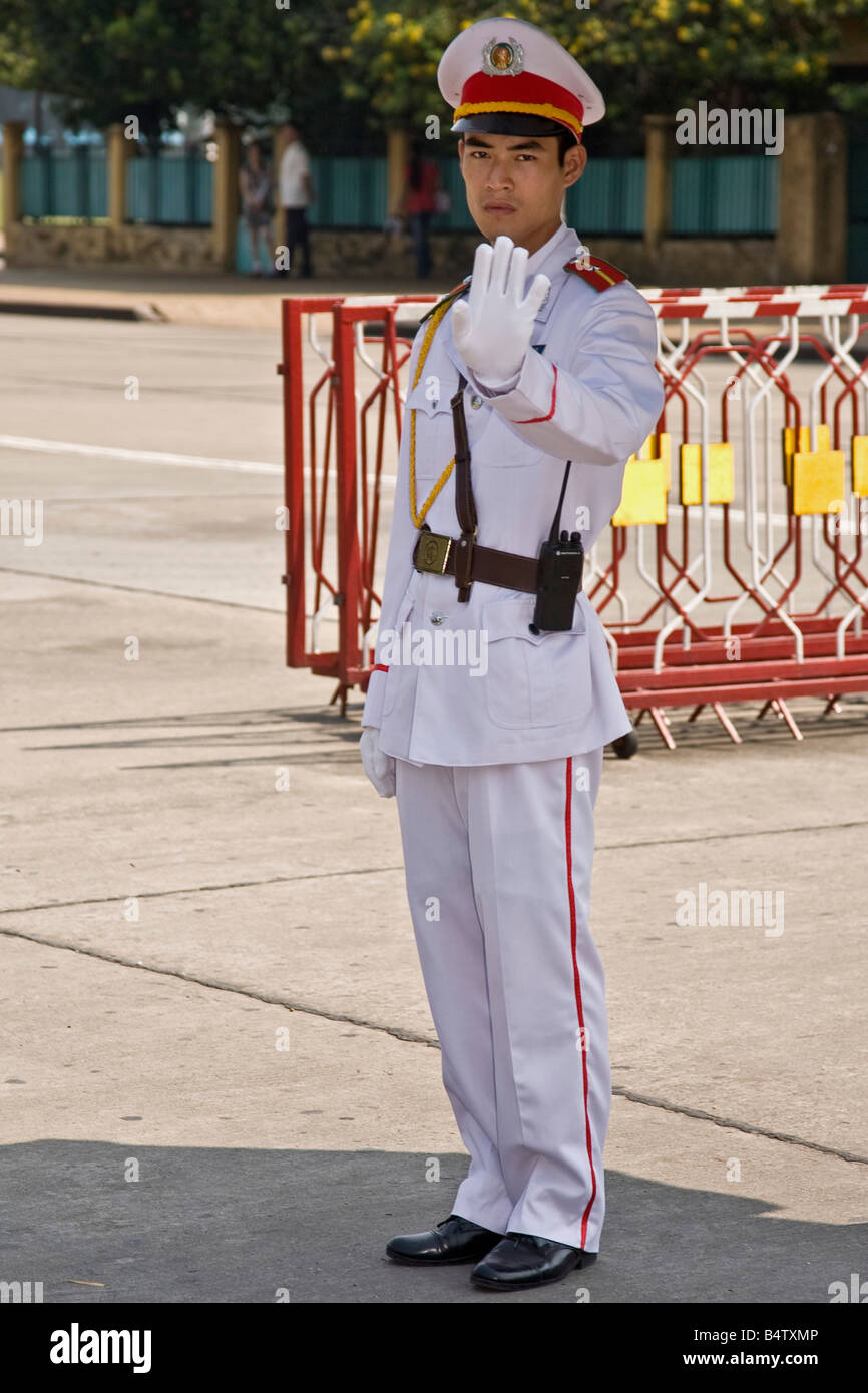 Sicurezza mausoleo di Ho Chi Minh Hanoi Vietnam del nord Foto Stock