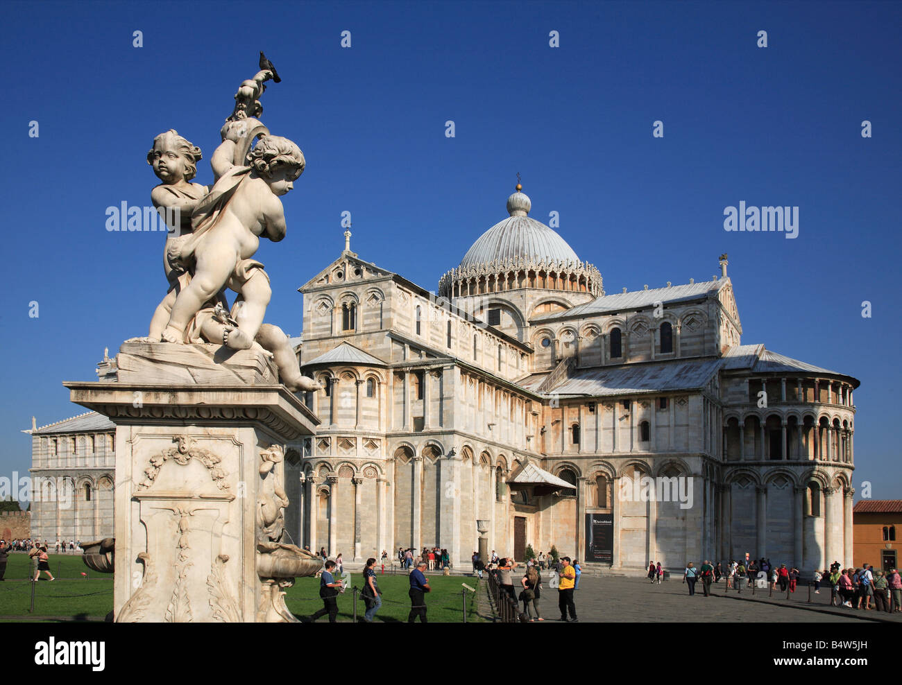Piazza dei Miracoli posto delle meraviglie Pisa Toscana Italia Foto Stock