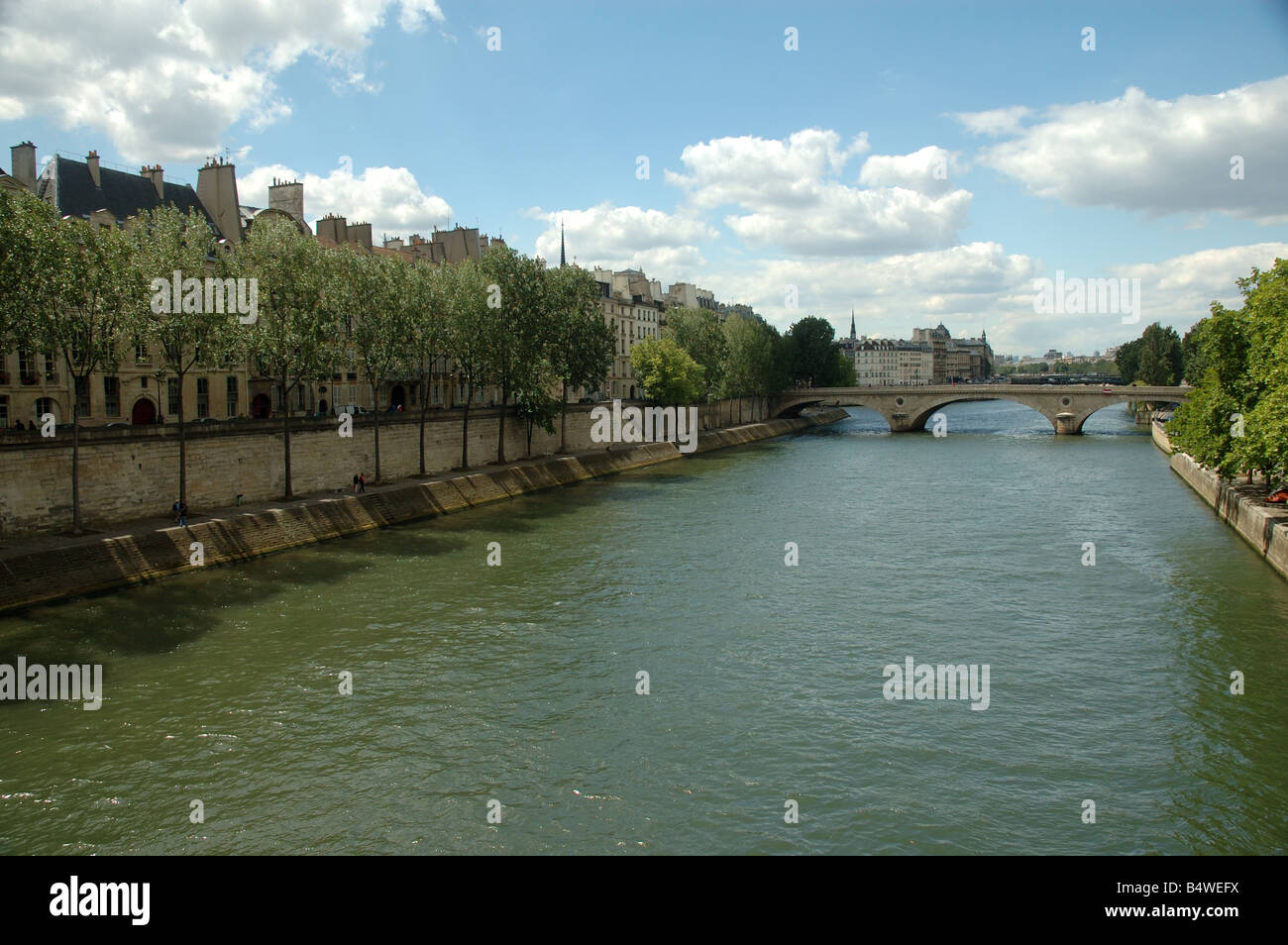 Parigi : pont Louis-Philippe et quai de Bourbon Foto Stock