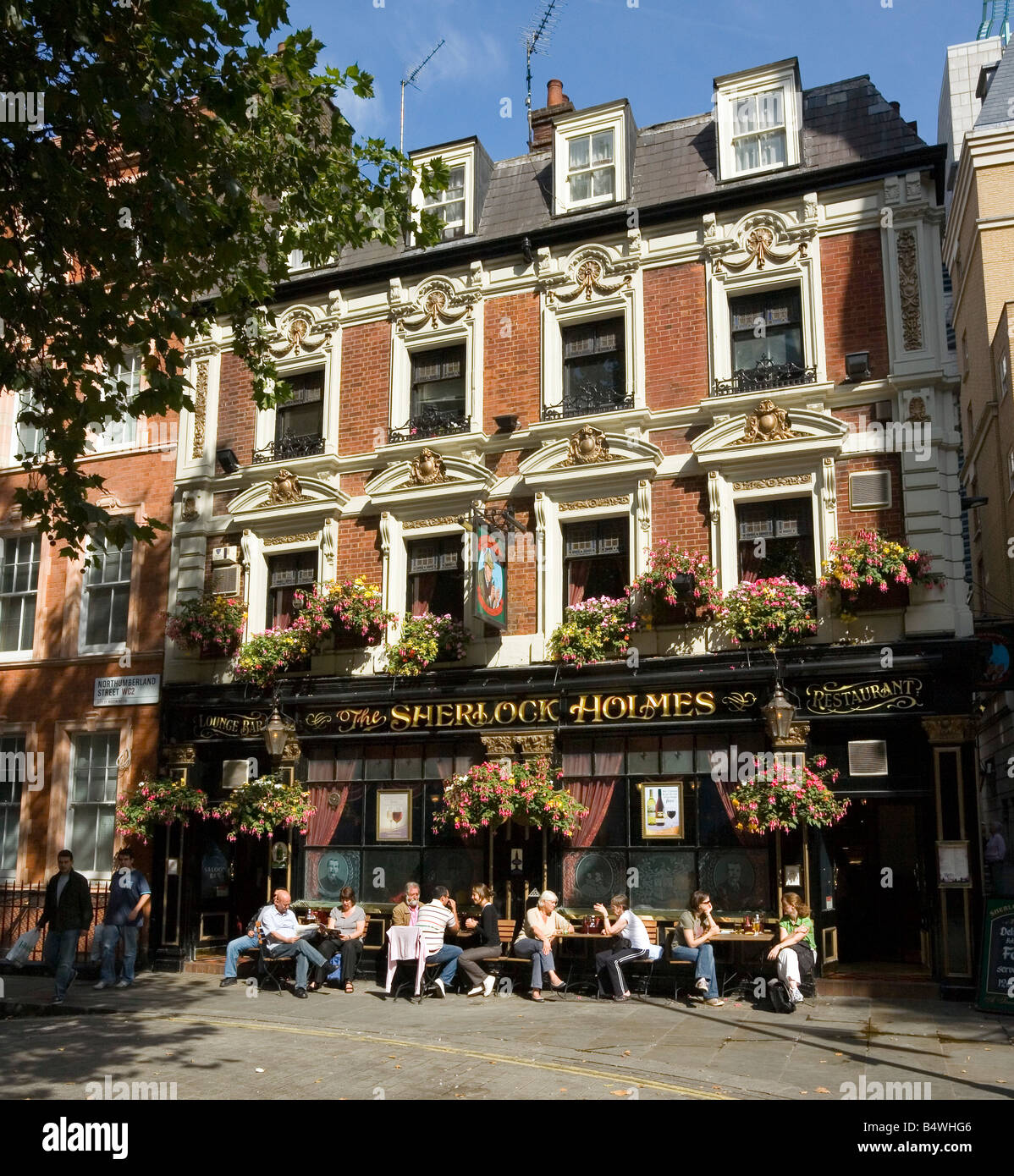 Il Sherlock Holmes famoso pub vicino a Trafalgar Square a Londra Foto Stock