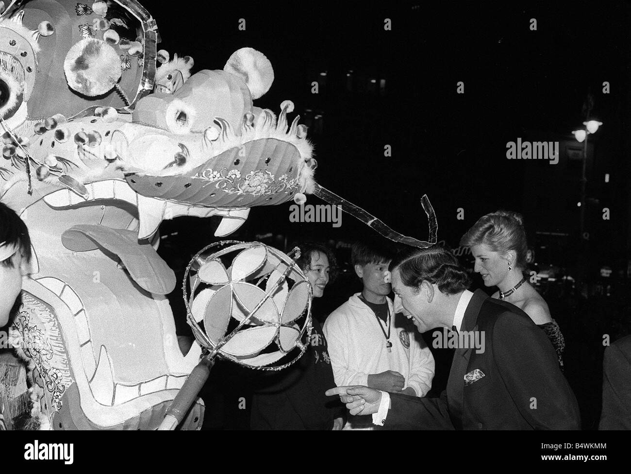Il principe Charles Princess Diana Feb 1988 premier del film l'ultimo imperatore dragone cinese Foto Stock