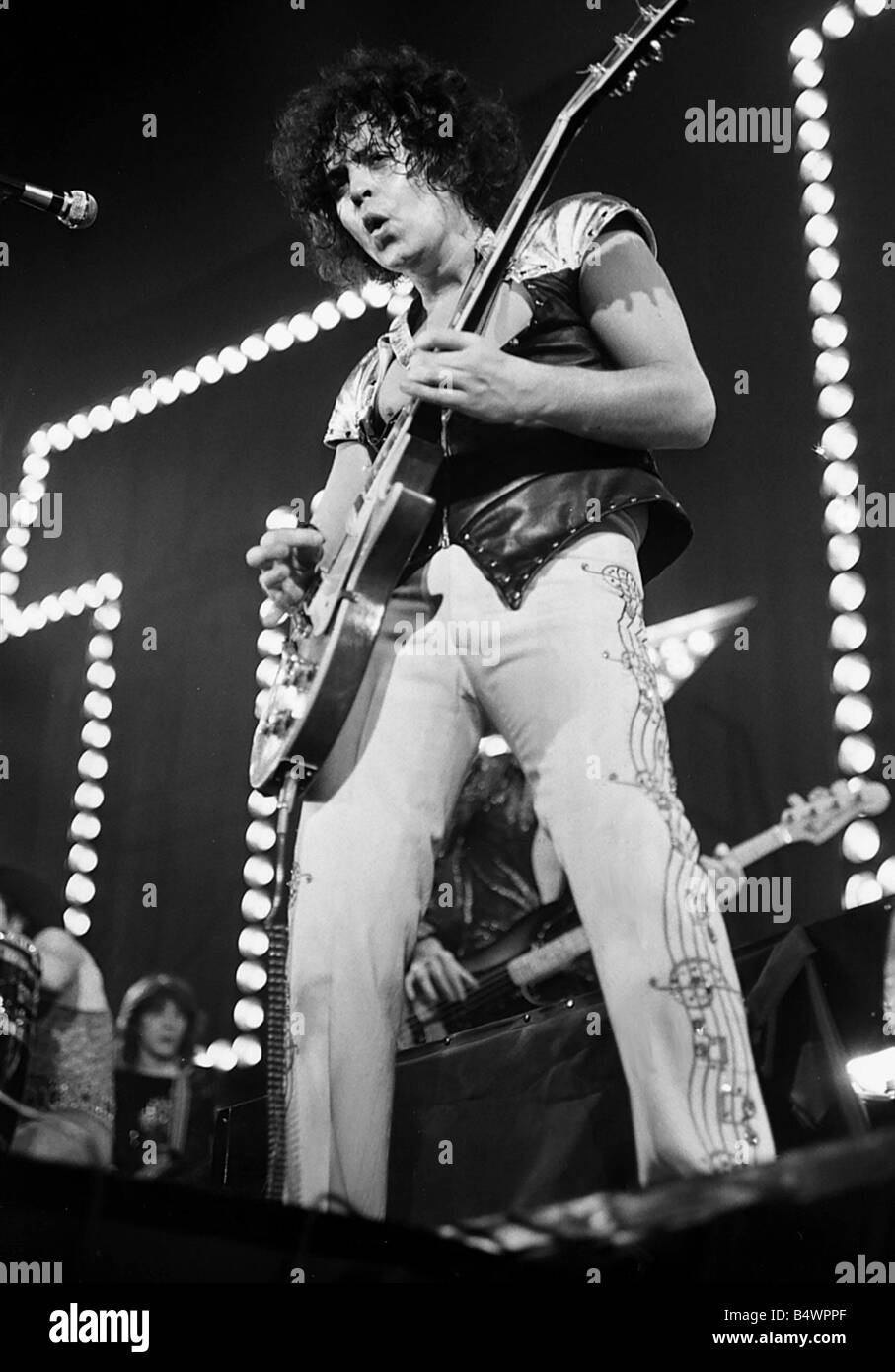 Marc Bolan cantante pop sul palco a Glasgow Apollo 1974 Foto Stock
