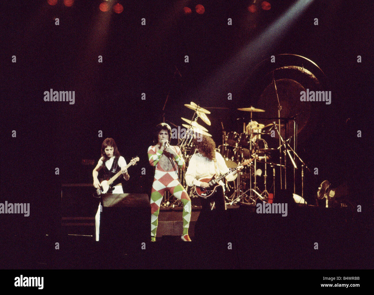 La regina del Gruppo Rock Freddie Mercury Brian May John Deacon e Roger Taylor Queen in concerto degli anni settanta Freddie Mercury Foto Stock