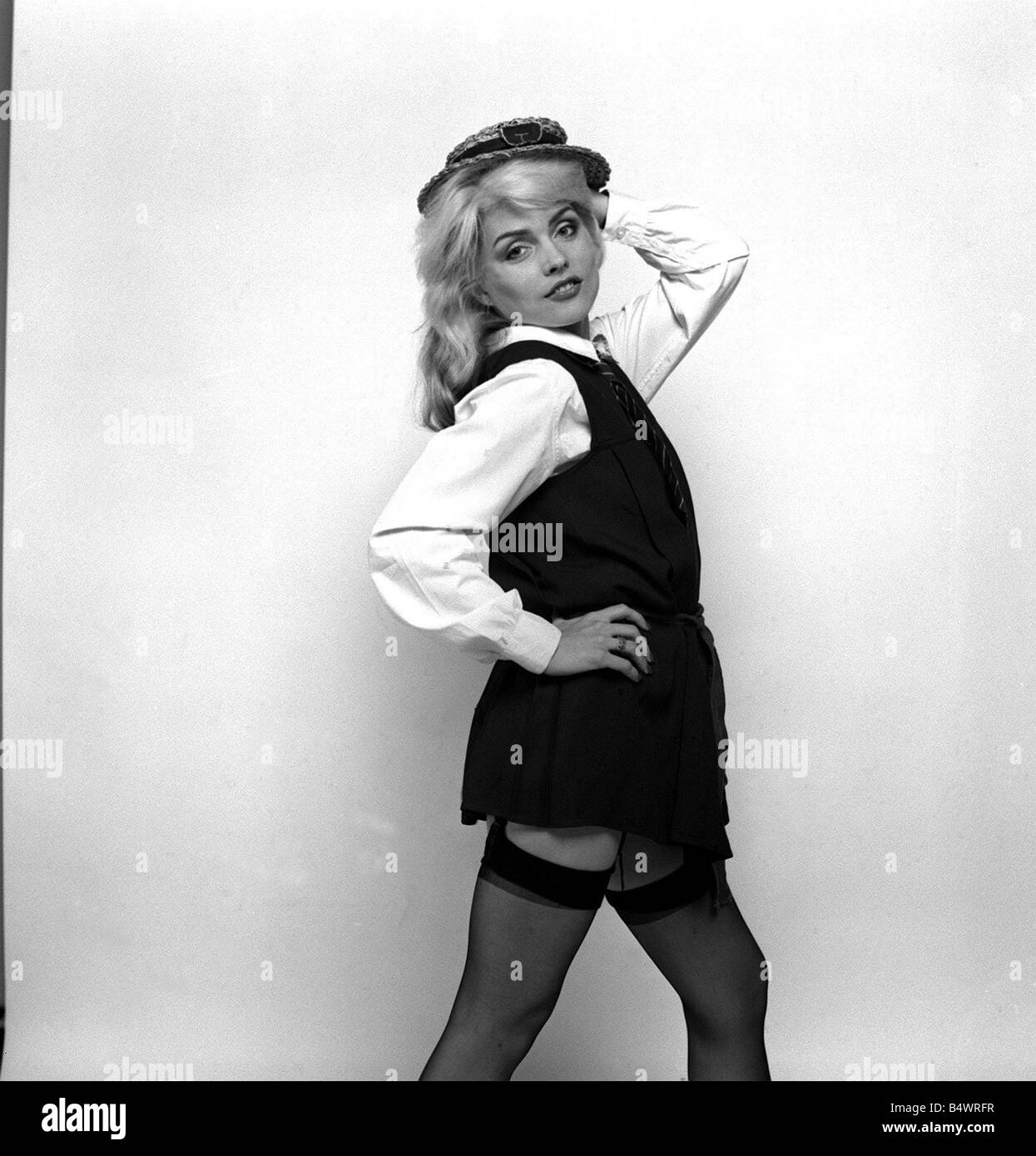 Debbie Harry Blondie cantante vestita come una scolaretta 1978 Foto Stock