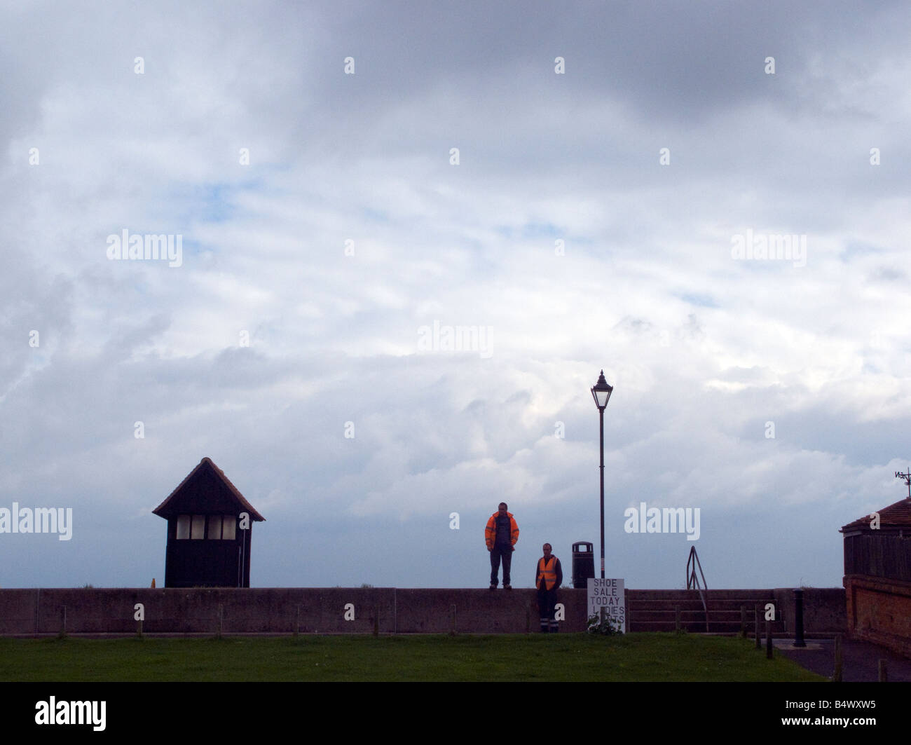 Aldeburgh parete del mare Foto Stock