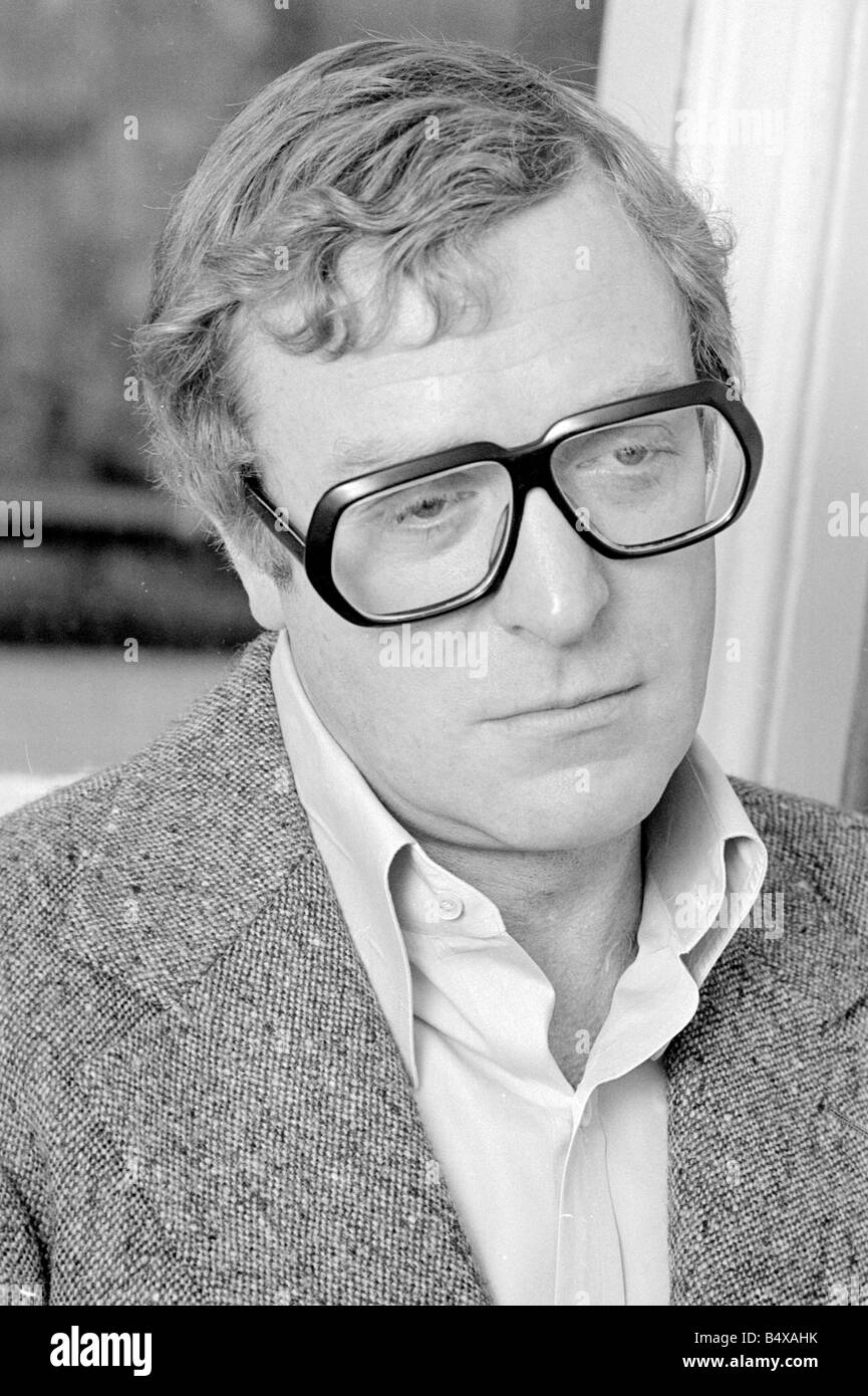 Portrait actor glasses immagini e fotografie stock ad alta risoluzione -  Alamy