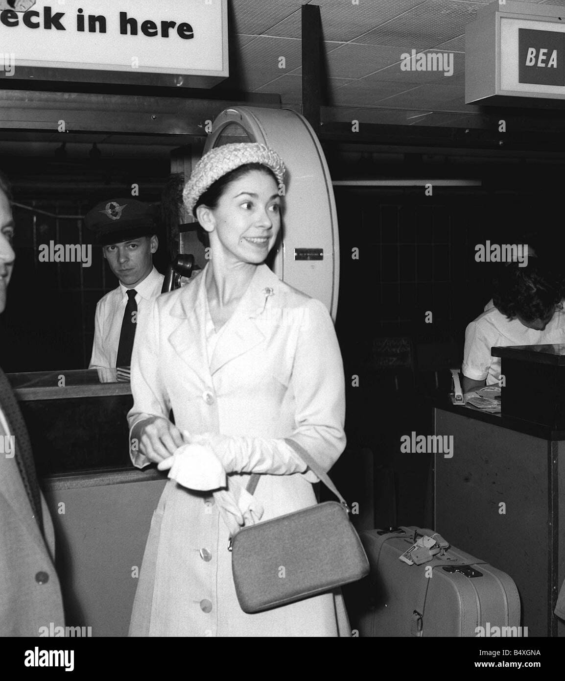 Dame Margot Fonteyn 1959 all'Aeroporto di Londra Dame Margot Fonteyn 1919 91 British prima ballerina Pres della Royal Academy di Dan Foto Stock