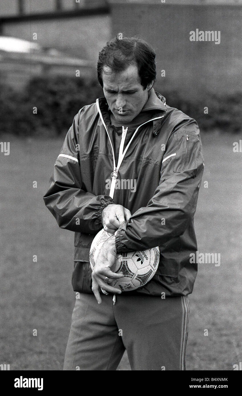 George Graham durante una sessione di formazione a Millwall &#13;&#10;26/09/1984 Foto Stock