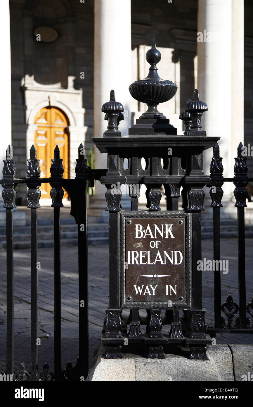 Bank of Ireland s College ramo verde in Dublin 2 Irlanda nota questa è una banca commerciale e non la banca centrale Foto Stock