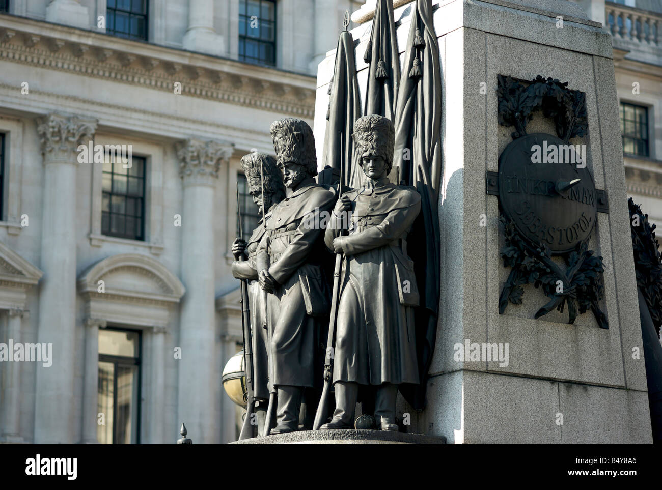 Le guardie monumento di 1859 commerating 22,162 le guardie che sono morti nella guerra di Crimea impostato in London REGNO UNITO Foto Stock