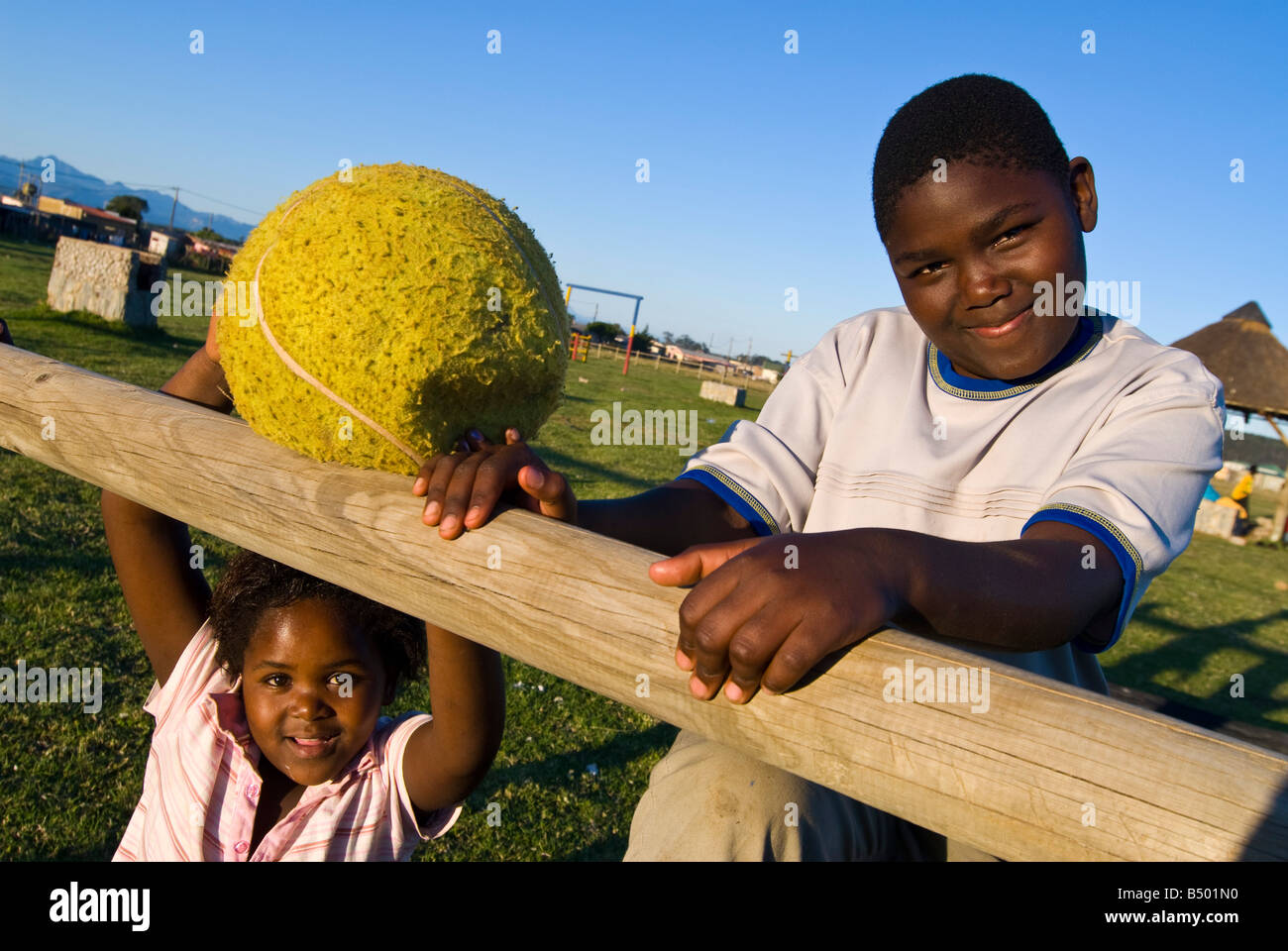 Kids, township, Plettenberg Bay, Garden Route, Western Cape, Sud Africa Foto Stock