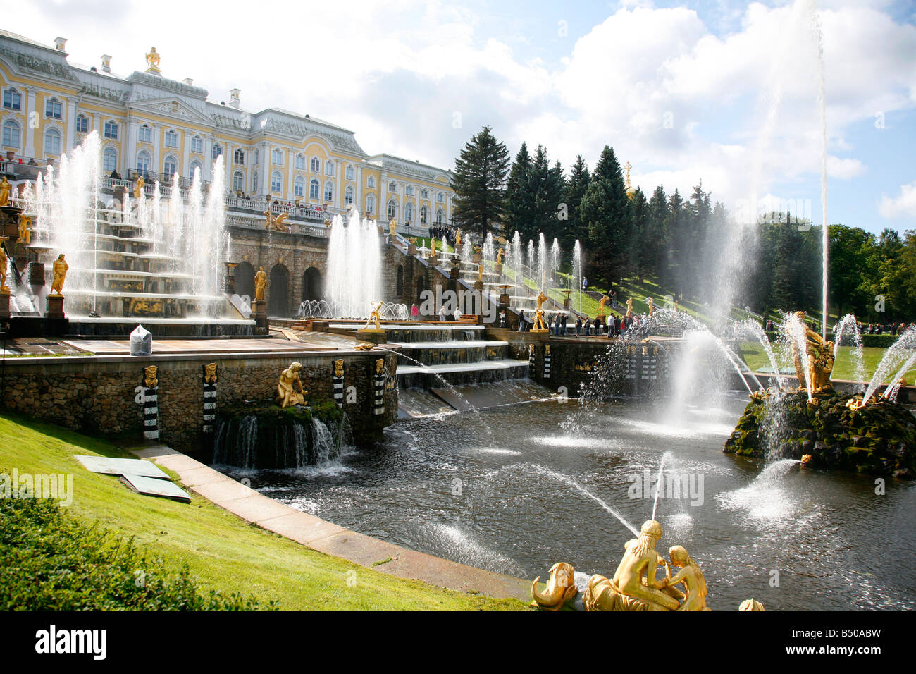 Sep 2008 - La Grande Cascata a Peterhof Palace Petrodvorets San Pietroburgo RussiaSt Pietroburgo Russia Foto Stock