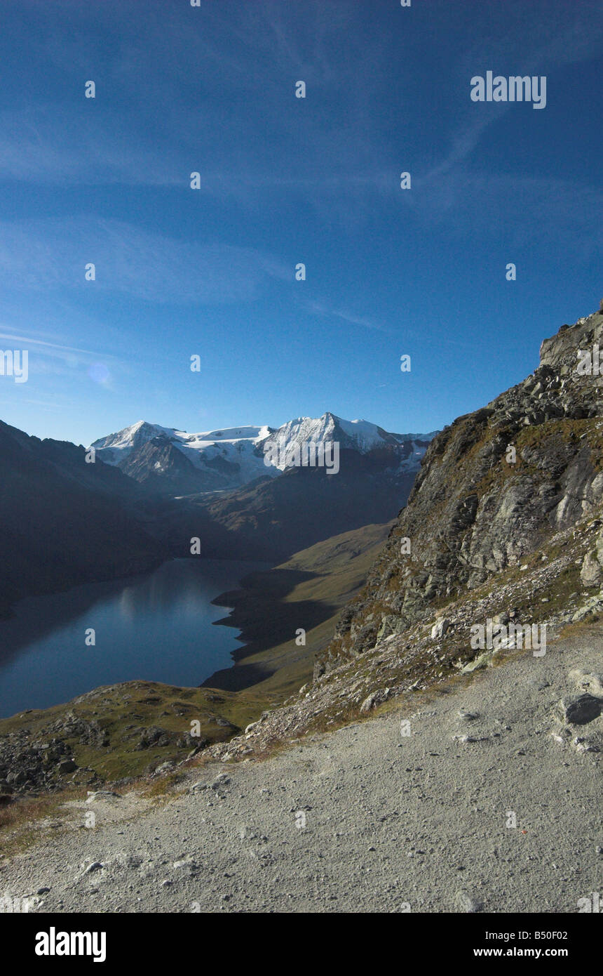Lac des Dix dal Col des Roux, Pennine, Svizzera Foto Stock