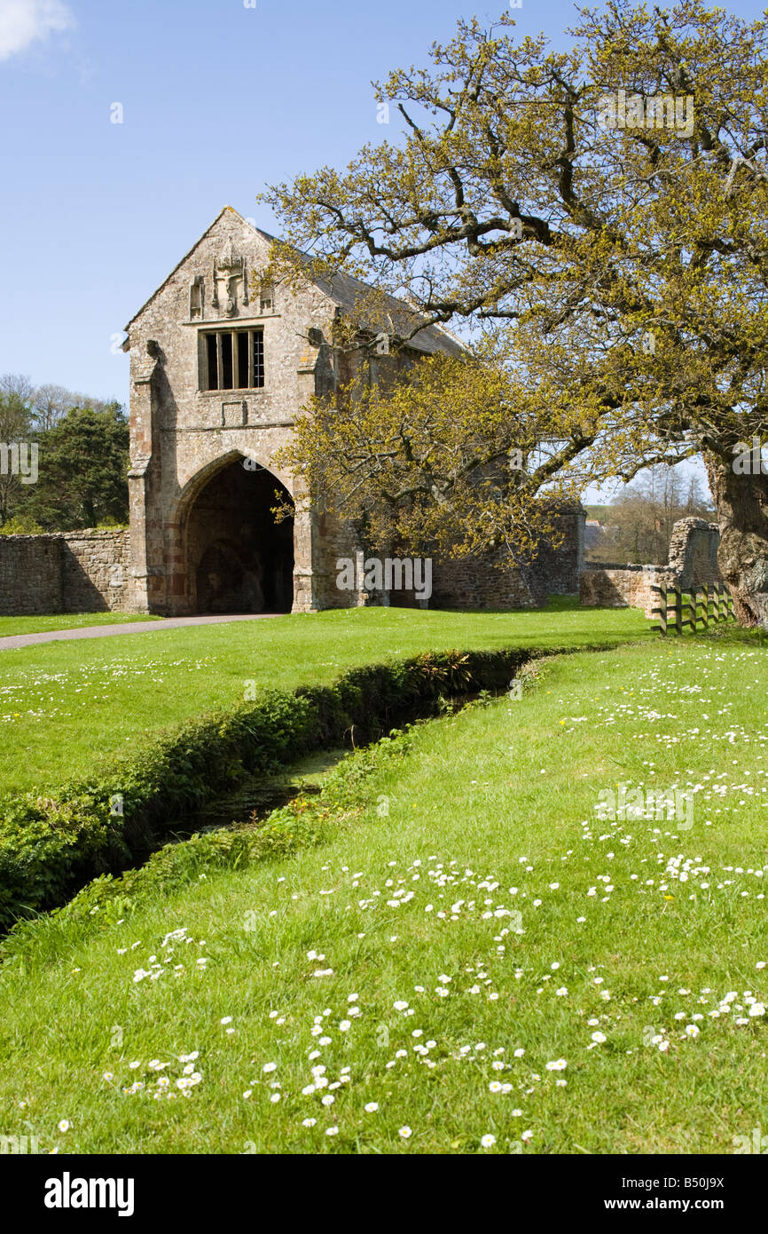 The Gatehouse di Cleeve Abbey, a fine secolo XII fondazione cistercense, a Washford, Somerset Foto Stock