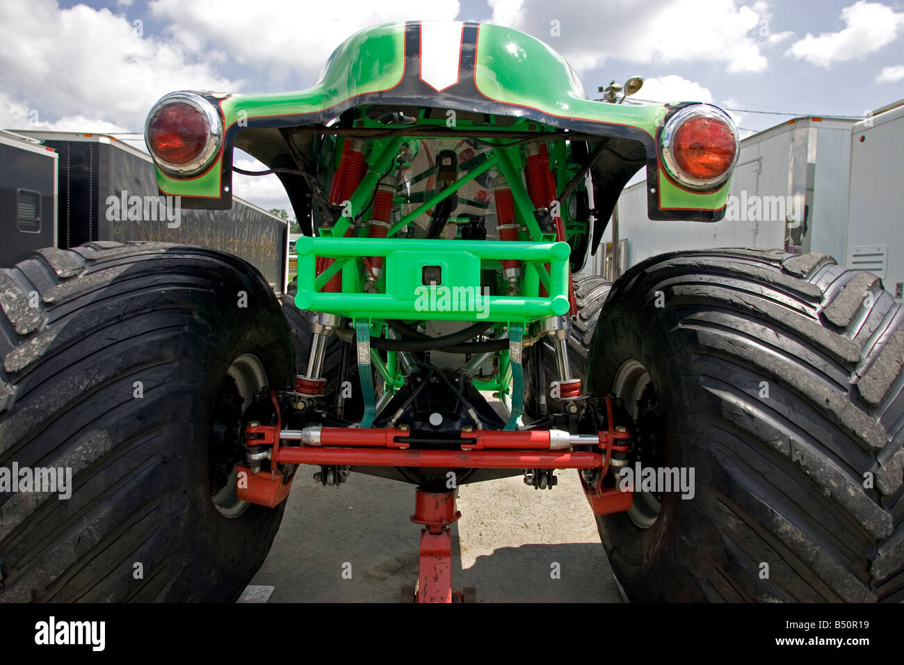 MONSTER TRUCK Grave Digger prima del Monster Truck Challenge all'Orange County Fair di NY Speedway Foto Stock