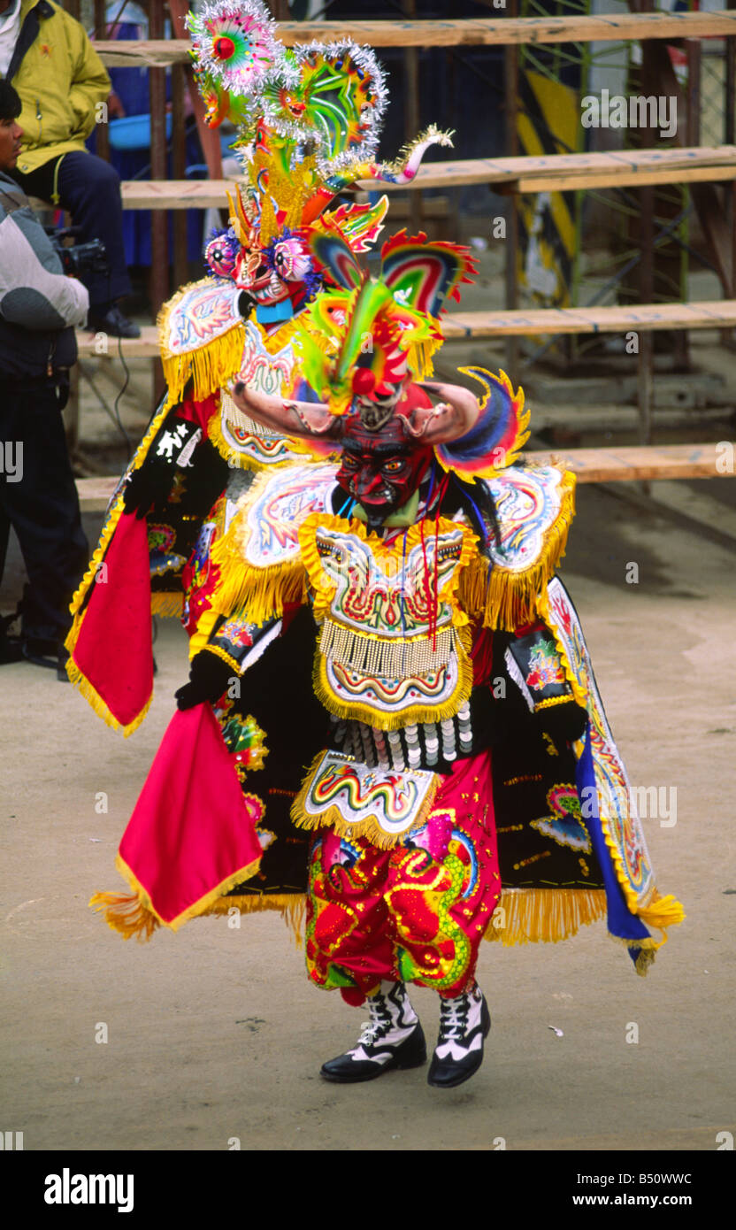 Il famoso 'La Diablada' danza durante il carnevale di Oruro in Bolivia America del Sud Foto Stock