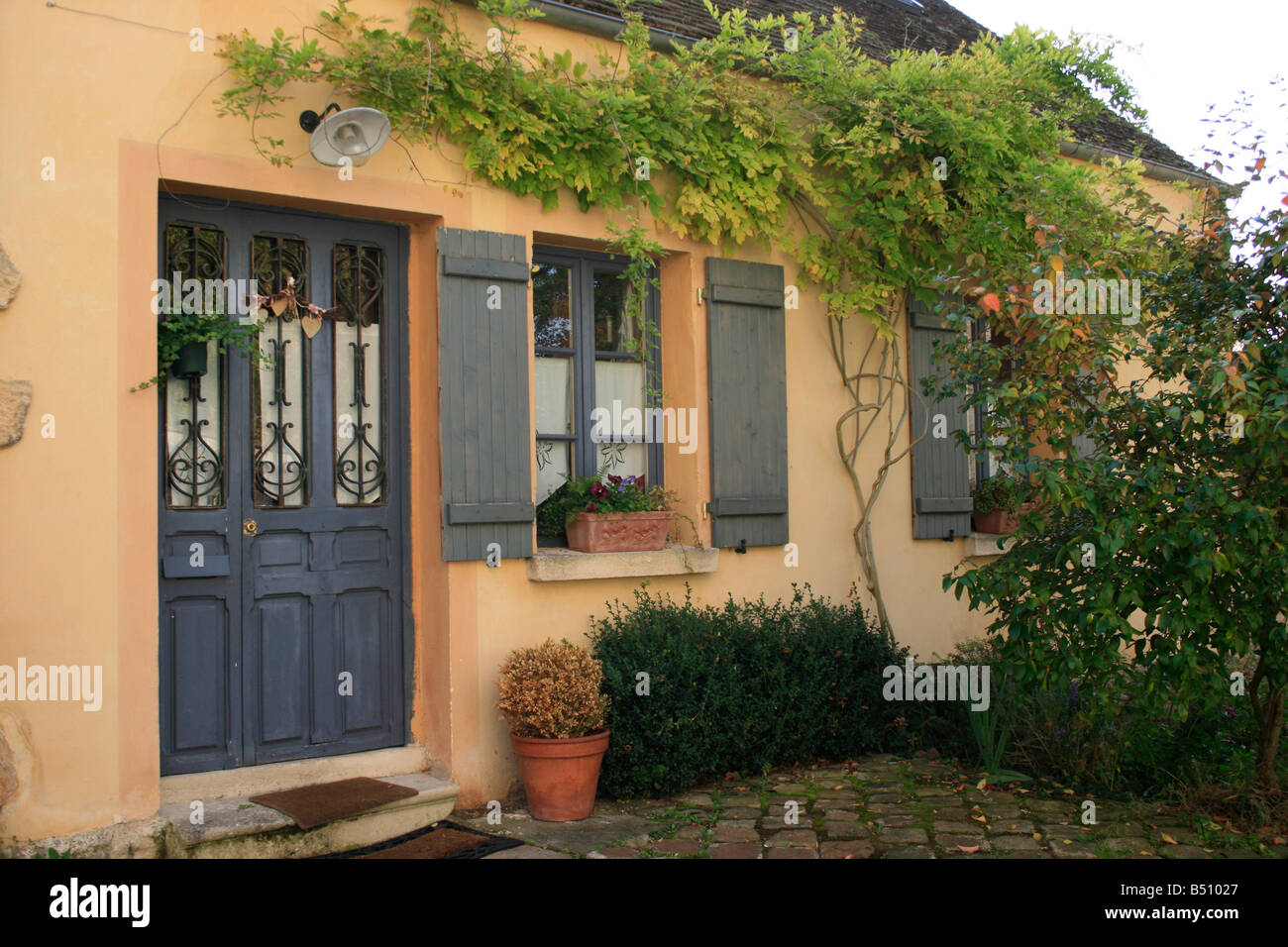 Casa nella cittadina di Auvers sur Oise Foto Stock