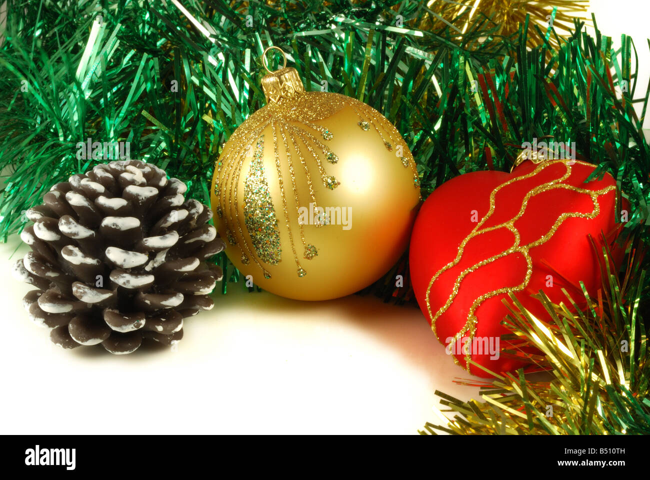 Preparazione per le vacanze di Natale Decorazioni natalizie da vicino Foto Stock