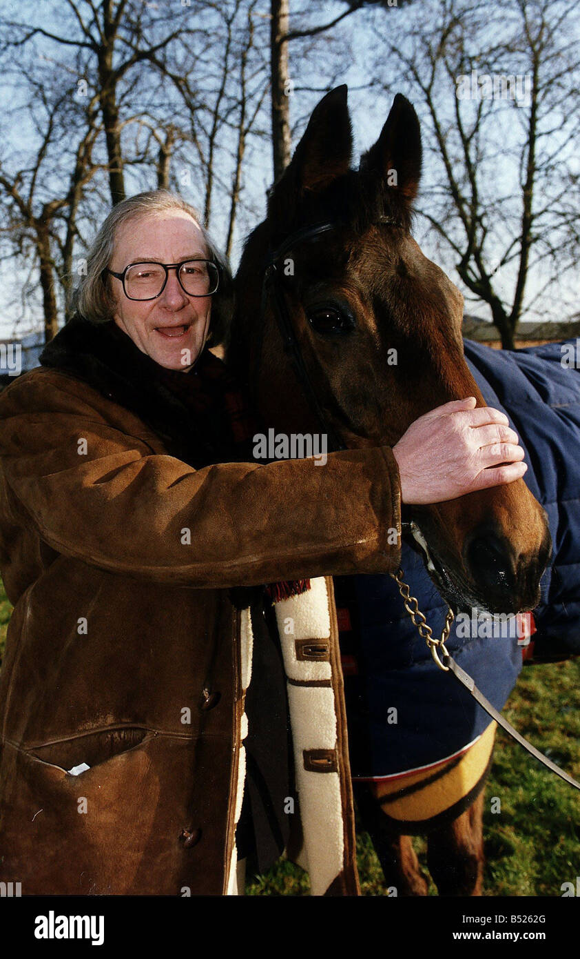 Bill Marshall Daily Mirror personale con cavallo Red Rum Foto Stock