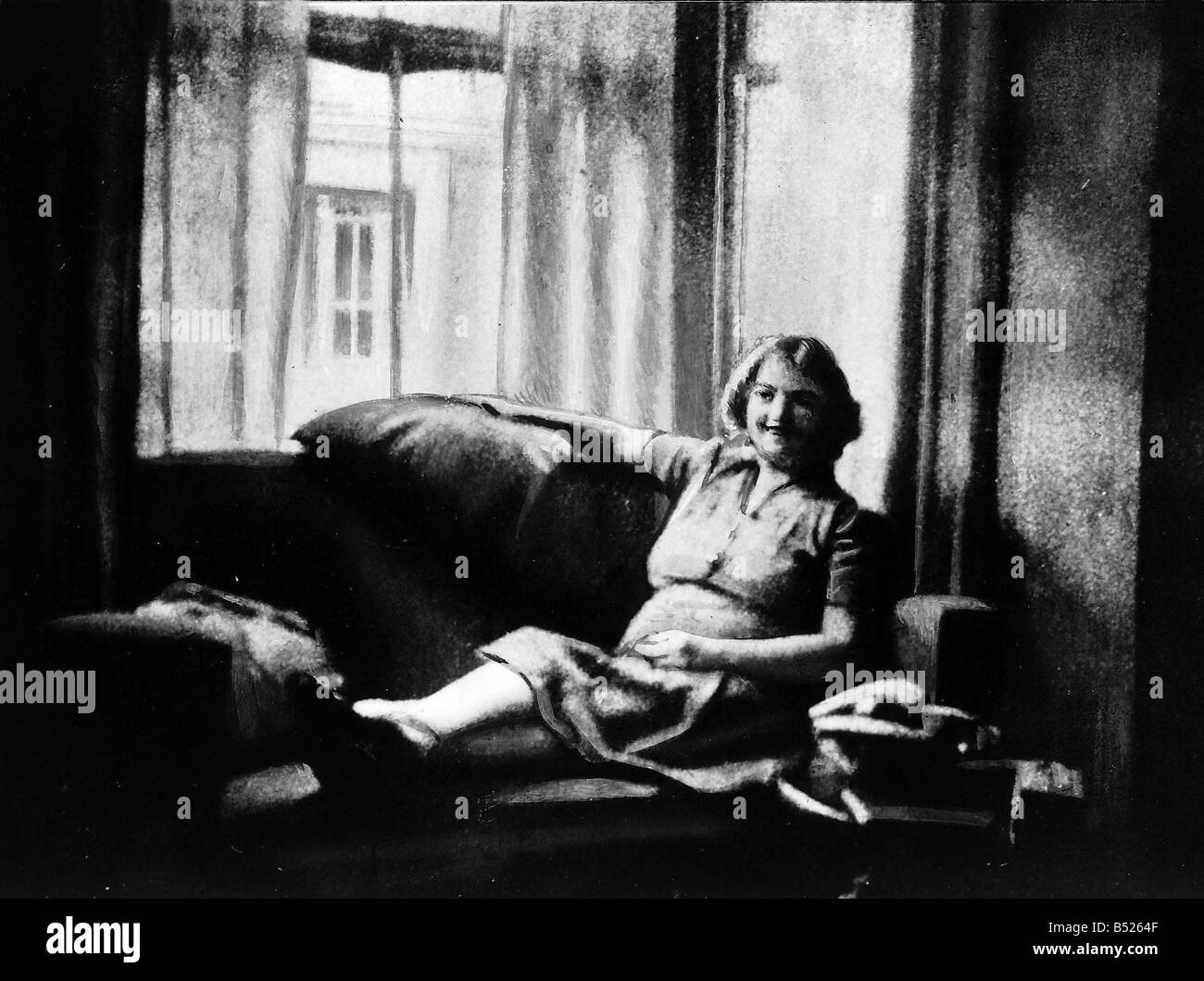 Ethel Christie Uno Di John Christie Suoi Mariti Vittime Seduti Su Una Sedia Foto Stock Alamy Ethel Christie Uno Di John Christie Suoi Mariti Vittime Seduti Su Una Sedia Foto Stock Alamy