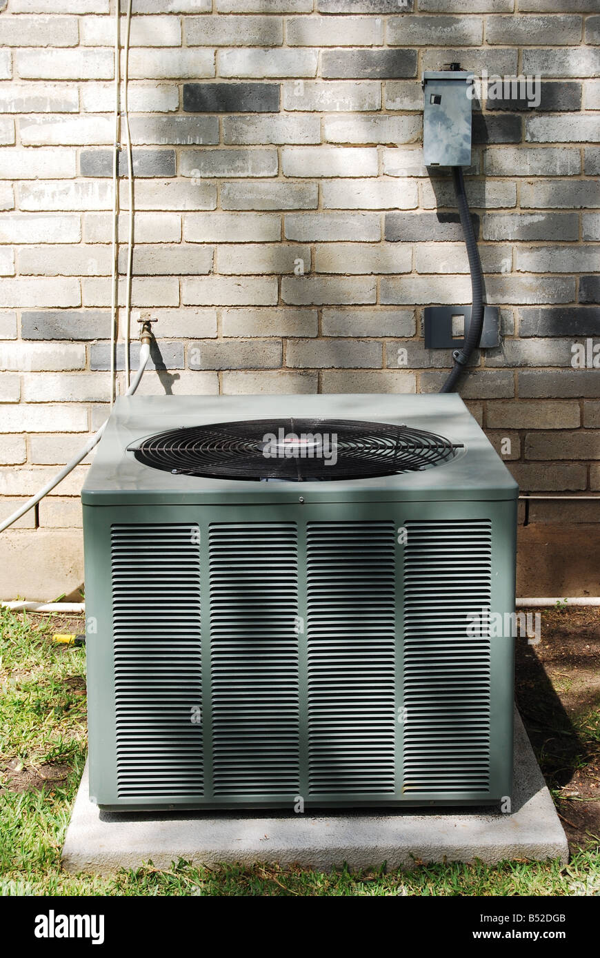 Una sola famiglia abita il condizionatore d'aria Foto Stock