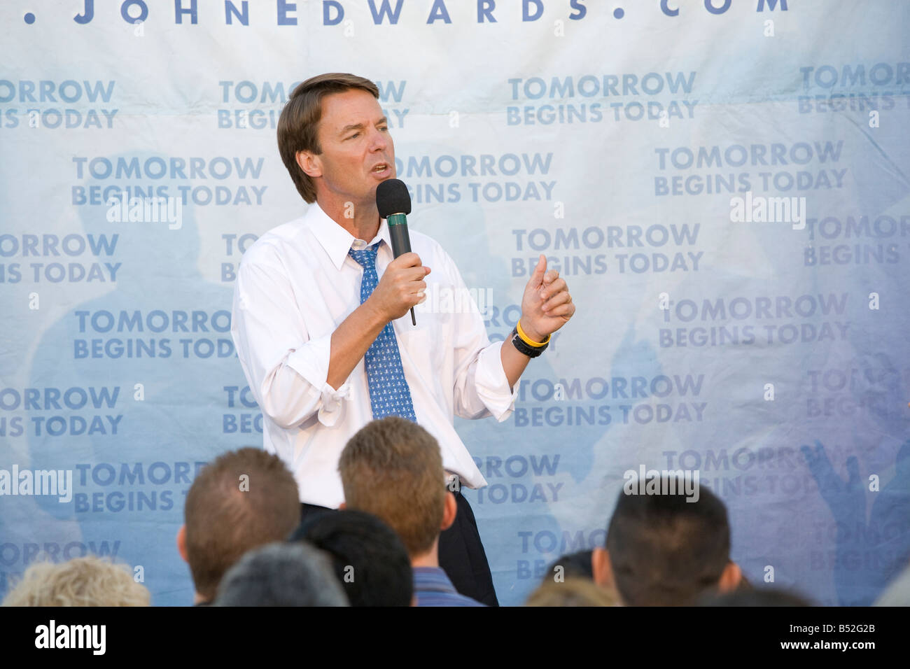 WEST HOLLYWOOD CA 9 Agosto il candidato presidenziale John Edwards parlando a una raccolta fondi evento in West Hollywood Los Angeles CA Foto Stock