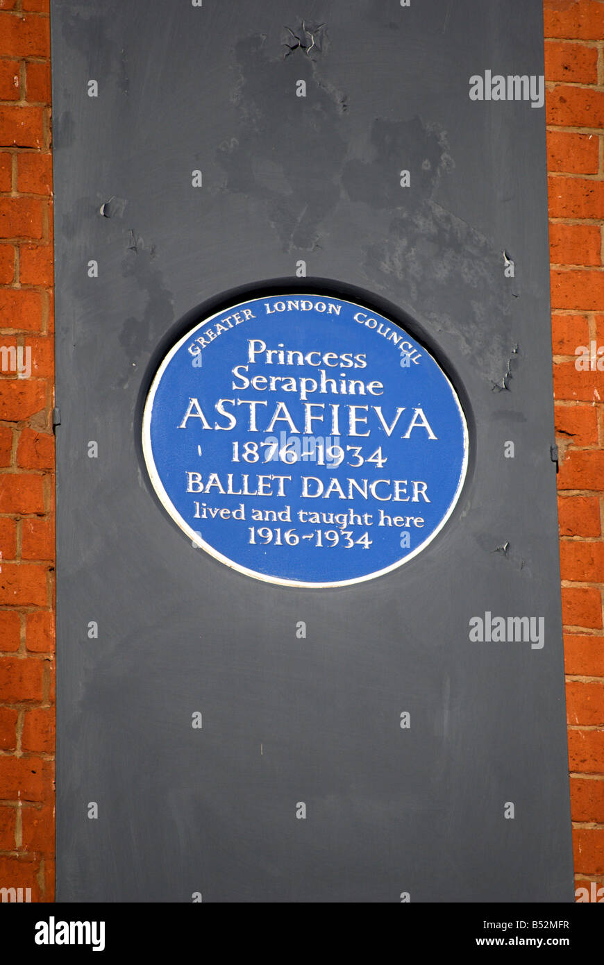 Greater London consiglio targa blu segnando un ex casa della ballerina princess seraphine astafieva, a Londra, Inghilterra Foto Stock