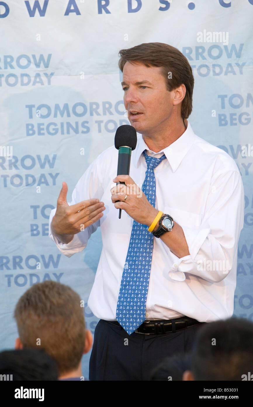 WEST HOLLYWOOD CA 9 Agosto il candidato presidenziale John Edwards parlando a una raccolta fondi evento in West Hollywood Los Angeles CA Foto Stock