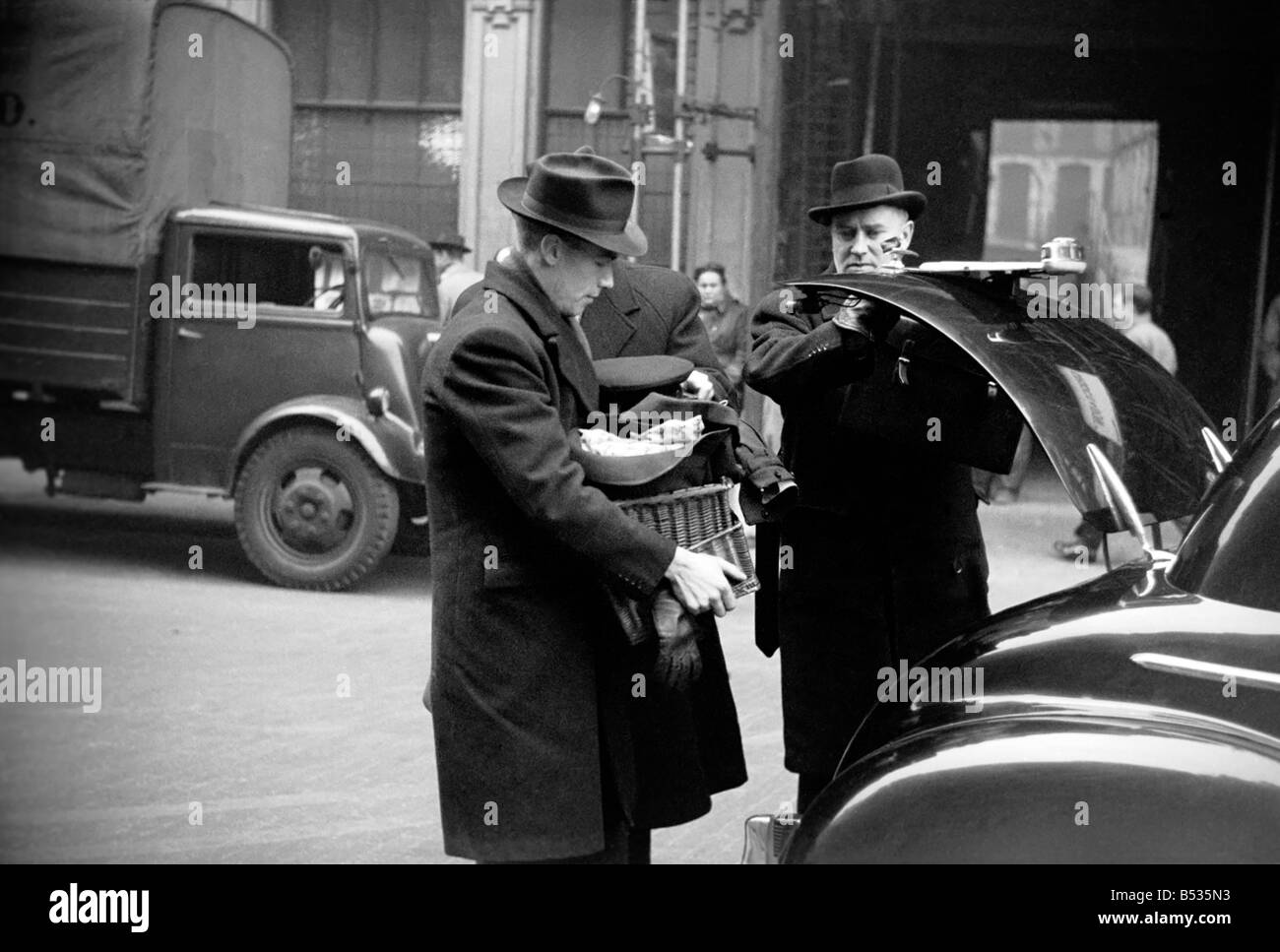 Craig caso;presenta per essere utilizzati nella prova di Derek Bentley e Christopher Craig che sono accusati di aver ucciso un poliziotto. Dicembre 1952 C6065-001 Foto Stock