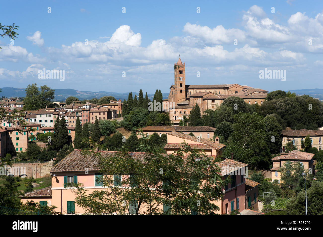 Vista sulla città vecchia, Siena, Toscana, Italia Foto Stock