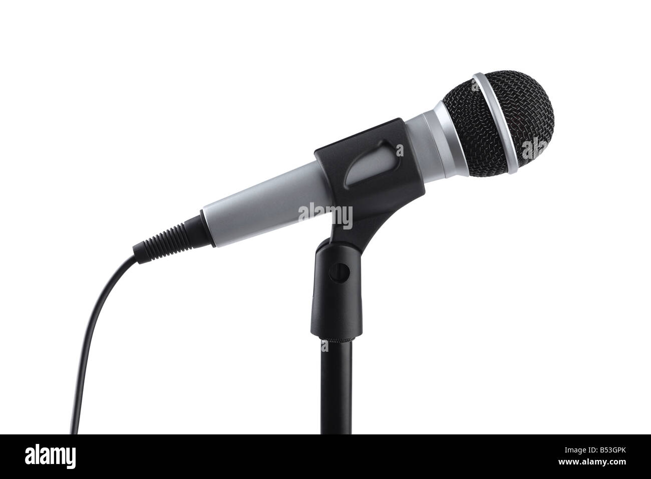 Microfono sul supporto isolato di esclusione su sfondo bianco Foto Stock