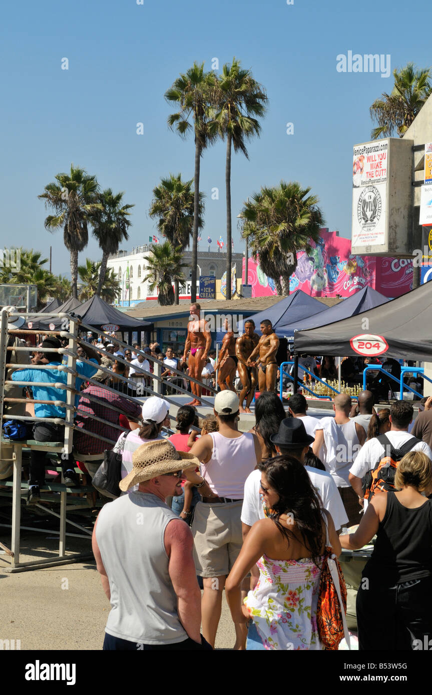 Celebrazione del corpo - un evento annuale il giorno della Festa del Lavoro in Venice, California Foto Stock